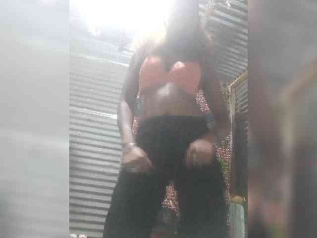 zoyadimasalong06 webcam