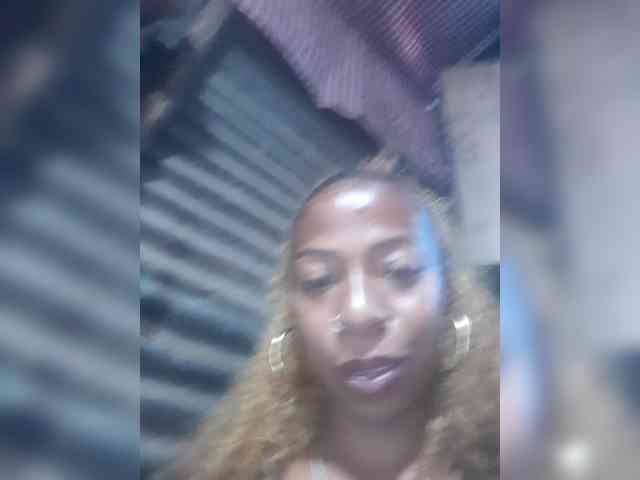 zoyadimasalong06 webcam