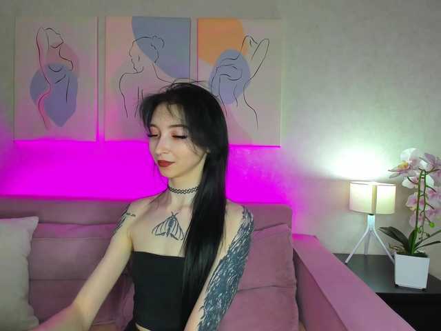 Ellen-Hops's BongaCams show and profile