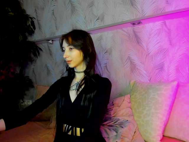 Ellen-Hops's BongaCams show and profile