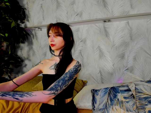 Ellen-Hops's BongaCams show and profile