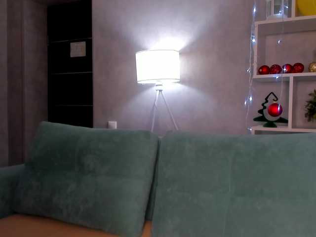 Ellen-Hops's BongaCams show and profile