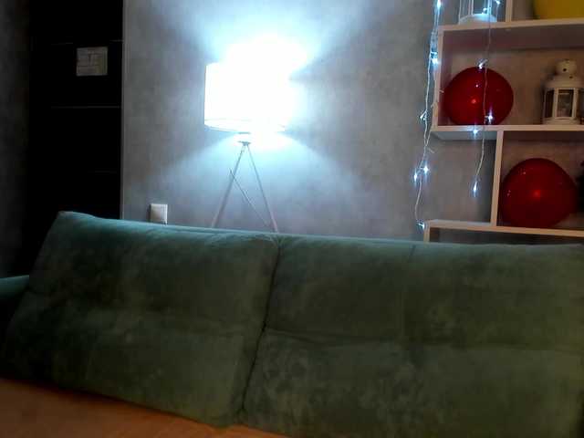 Ellen-Hops's BongaCams show and profile