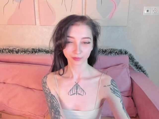 Ellen-Hops's BongaCams show and profile