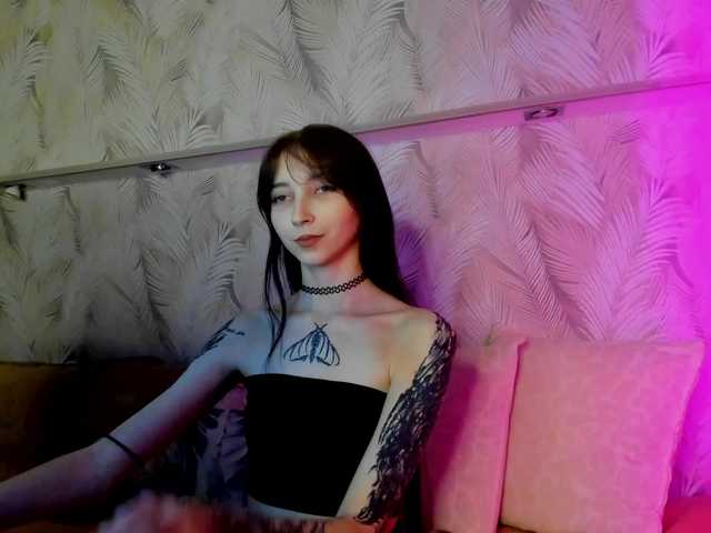 Ellen-Hops's BongaCams show and profile