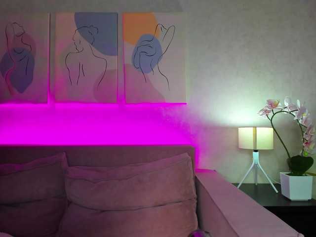 Ellen-Hops's BongaCams show and profile