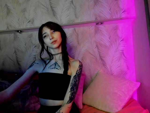 Ellen-Hops's BongaCams show and profile