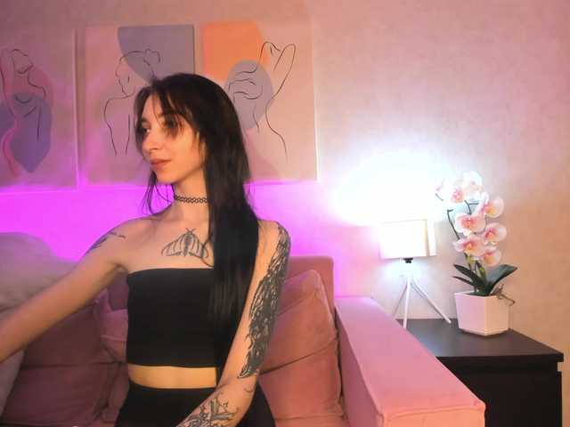 Ellen-Hops's BongaCams show and profile