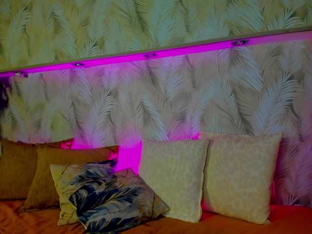 Ellen-Hops's BongaCams show and profile