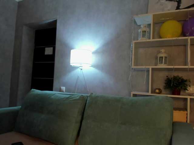 Ellen-Hops's BongaCams show and profile