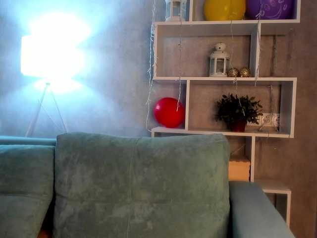 Ellen-Hops's BongaCams show and profile