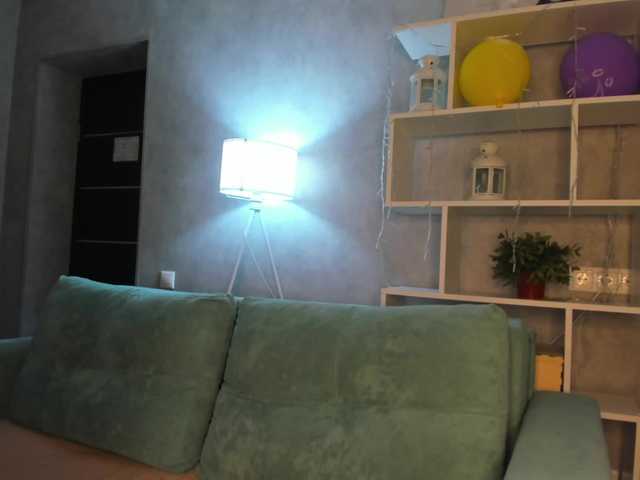 Ellen-Hops's BongaCams show and profile