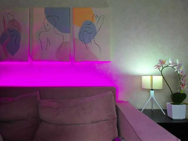 Ellen-Hops's BongaCams show and profile