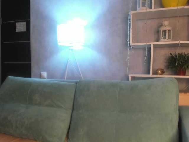 Ellen-Hops's BongaCams show and profile