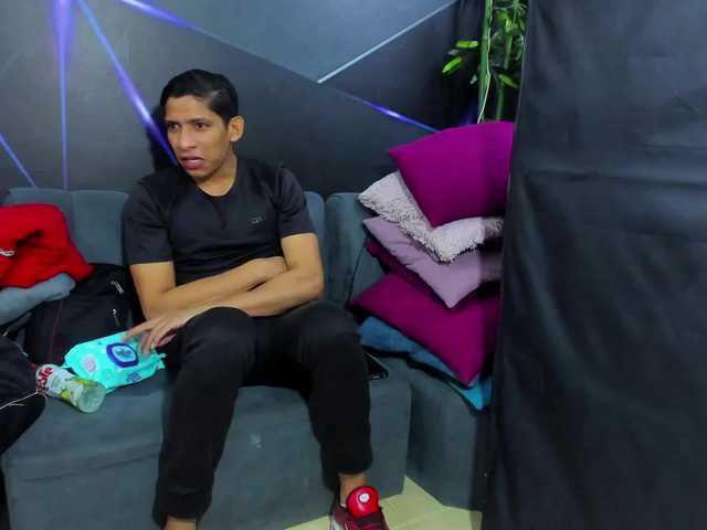 playsgirlhot – webcam model profile photo