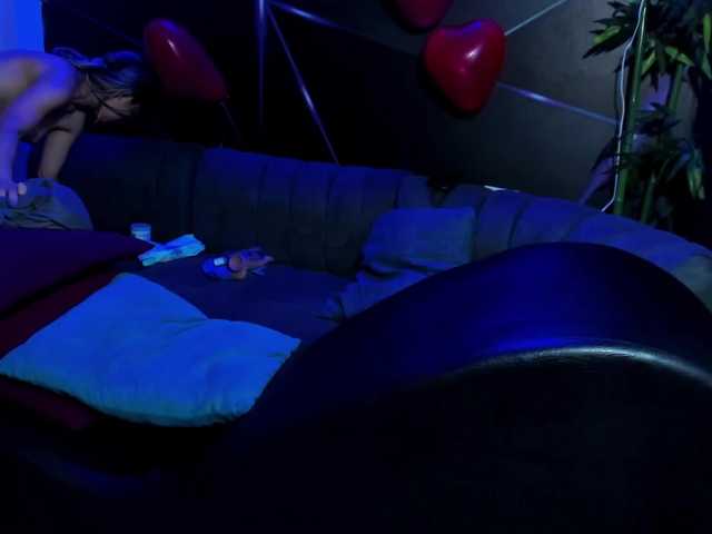 playsgirlhot's BongaCams show and profile