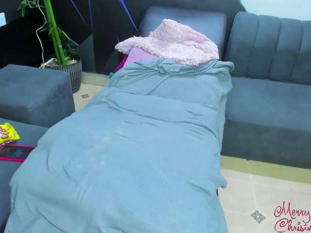 playsgirlhot's BongaCams show and profile