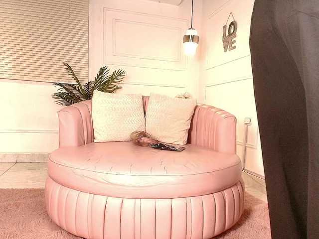 alessia-moon's Thumb Image