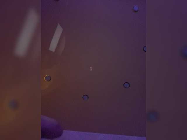 -LoveRoom- – webcam model profile photo