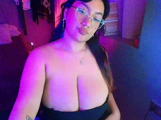 Sophiejuicy webcam