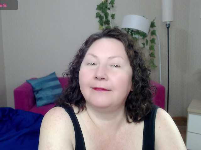 milf-hornys's BongaCams show and profile