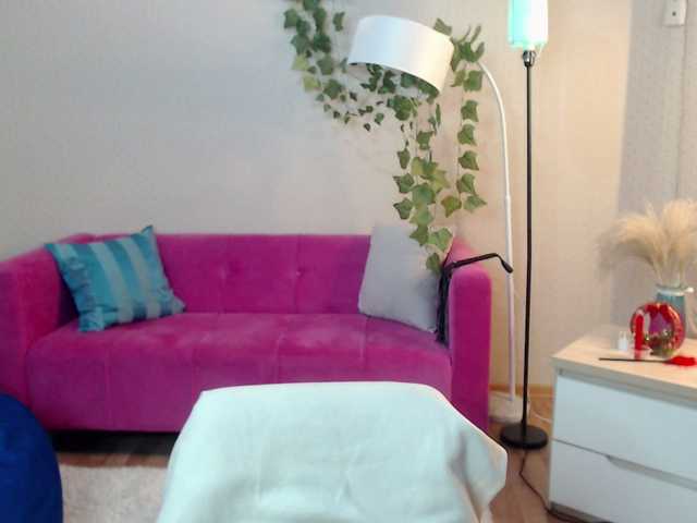 milf-hornys's BongaCams show and profile