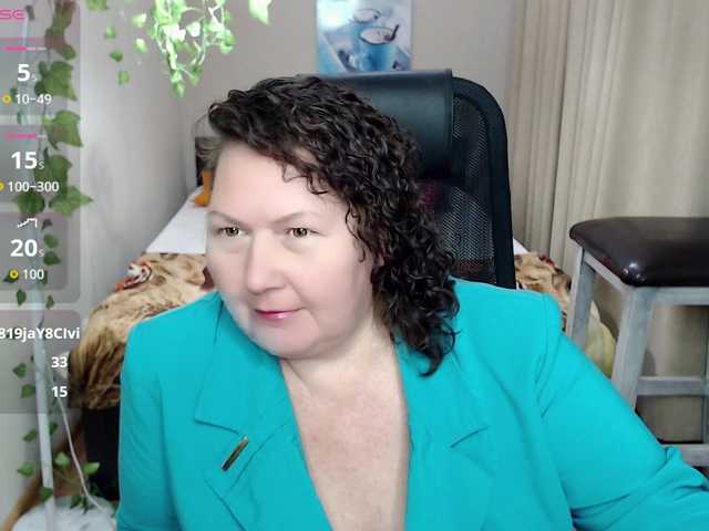 milf-hornys's BongaCams show and profile
