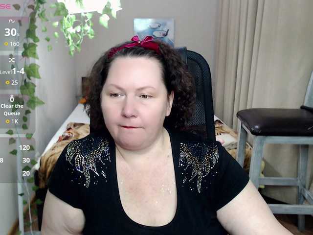 milf-hornys's BongaCams show and profile