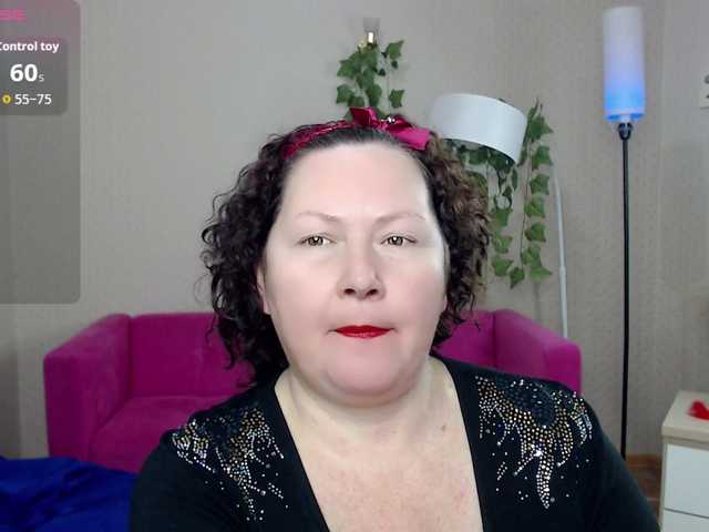 milf-hornys's BongaCams show and profile