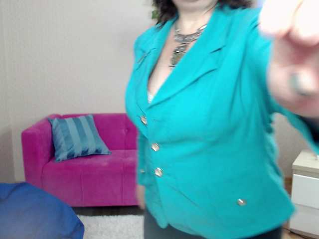 milf-hornys's BongaCams show and profile