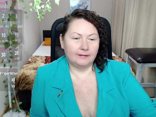 milf-hornys's BongaCams show and profile