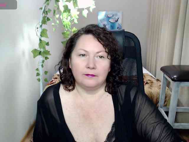 milf-hornys webcam