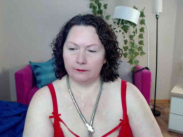 milf-hornys webcam