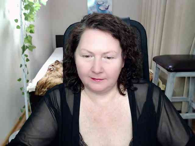 milf-hornys webcam