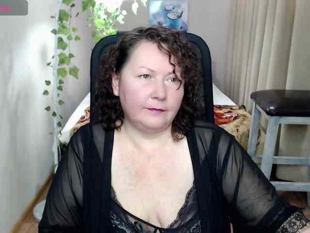 milf-hornys webcam