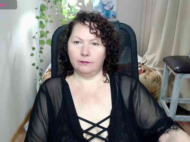 milf-hornys webcam
