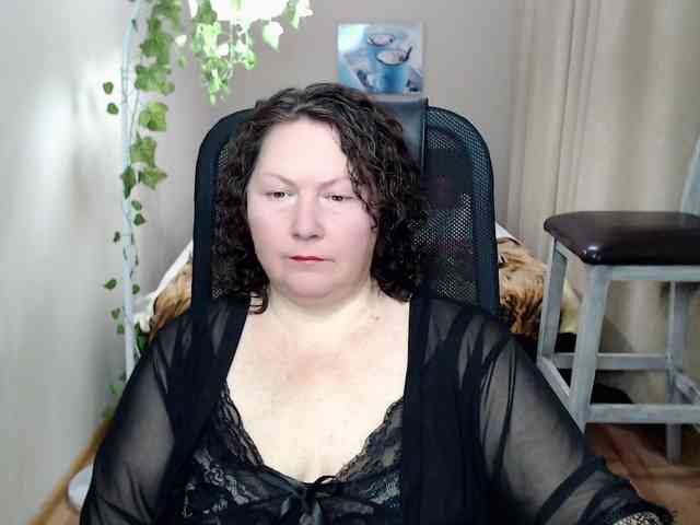 milf-hornys webcam