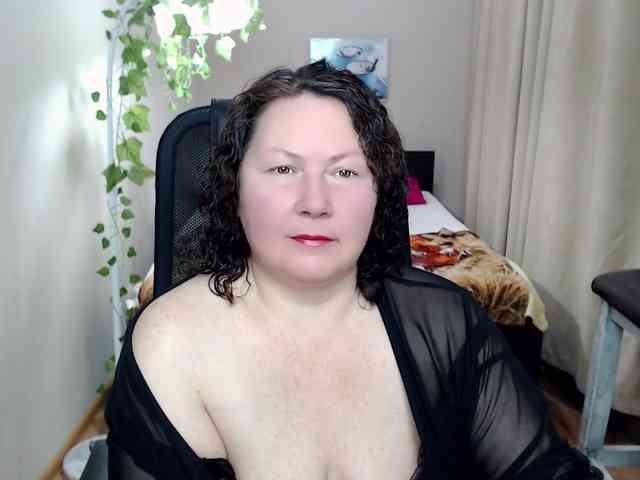 milf-hornys webcam
