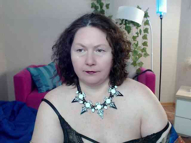 milf-hornys webcam
