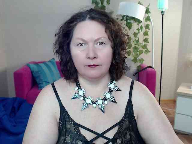milf-hornys webcam