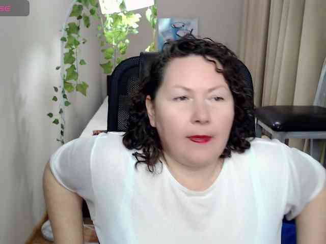 milf-hornys webcam