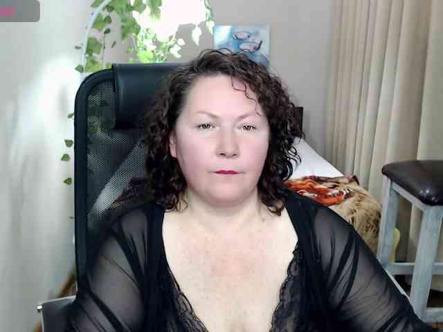 milf-hornys webcam