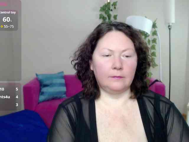milf-hornys webcam