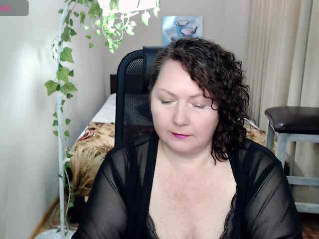 milf-hornys webcam