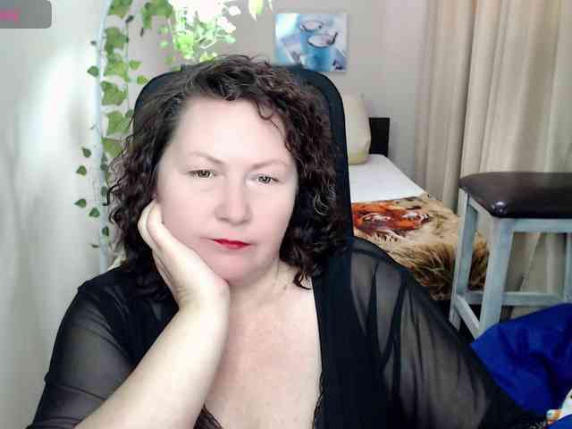 milf-hornys webcam