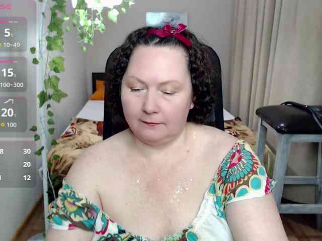 milf-hornys webcam
