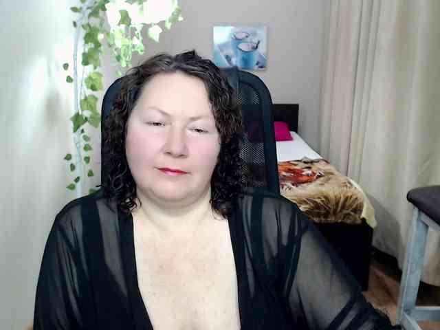 milf-hornys webcam