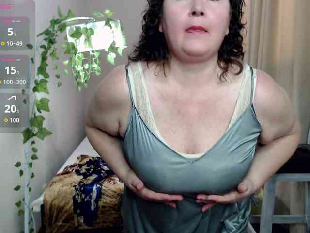 milf-hornys webcam