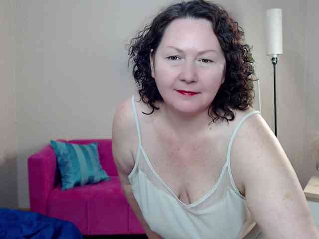 milf-hornys webcam