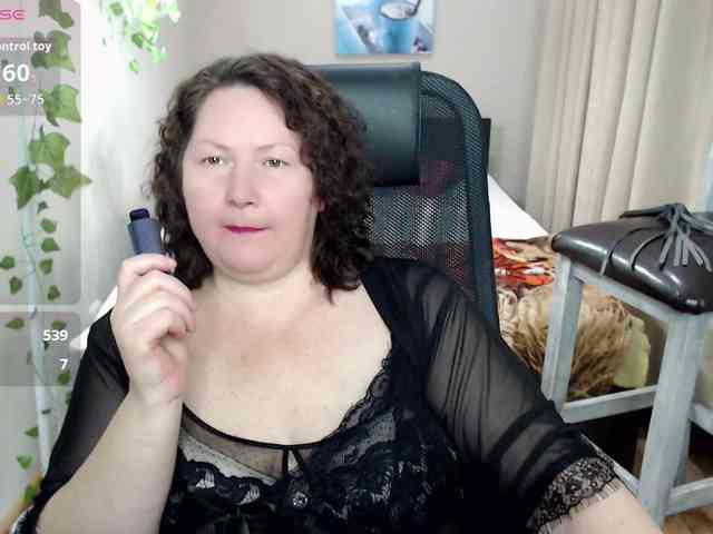 milf-hornys webcam